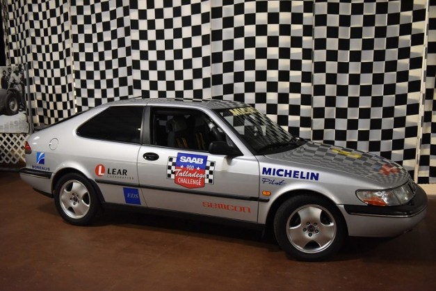 17280025518_0cf04615ee_b R