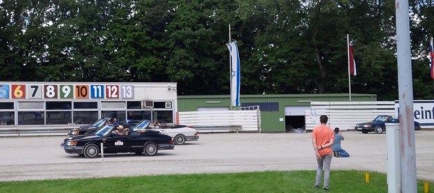 36409756005_0c946fb285_o R.jpg